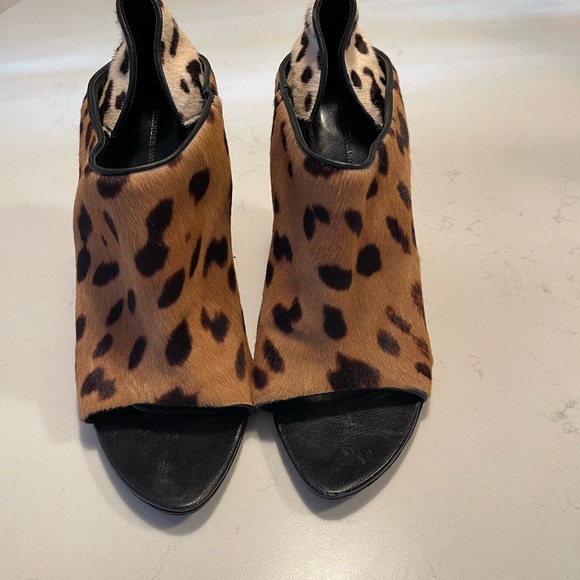 Alexander Wang Iconic Wedges - Picture 2 of 8